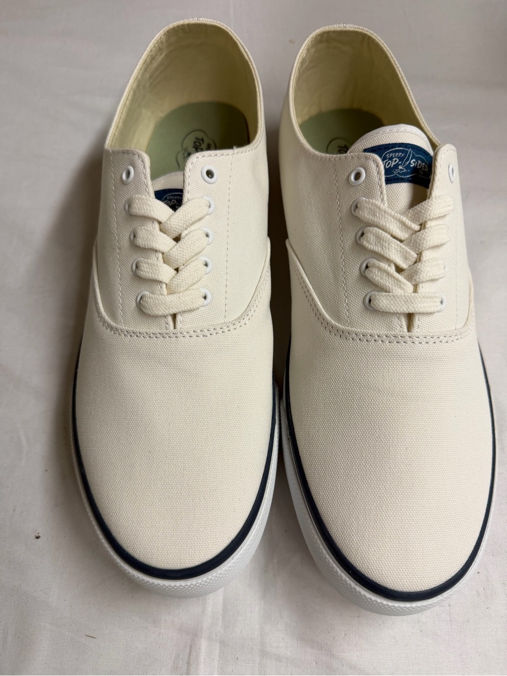 Sperry Cream Canvas Low-Top Lace-Up Sneakers